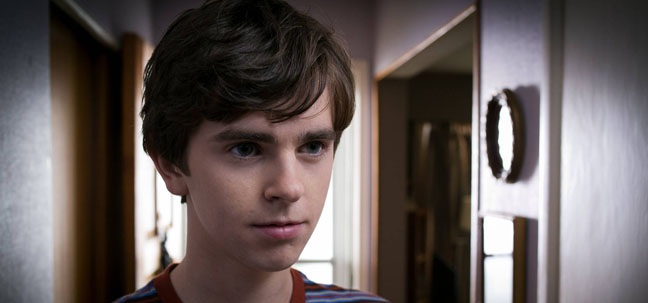 freddie-highmore-bates-motel-trailer