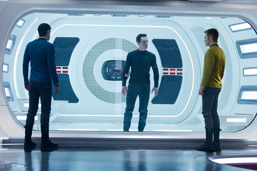 star-star-trek-into-darkness_kirk-spock-harrison_benedict-cumberbatch-villain-revealed-jjabrams